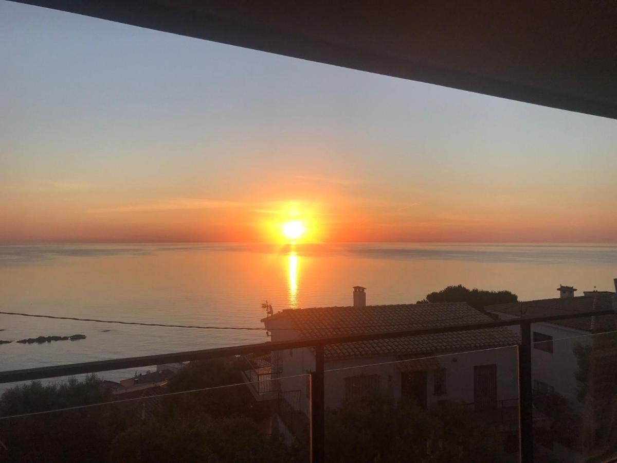Apartment Sea View Llança Zewnętrze zdjęcie