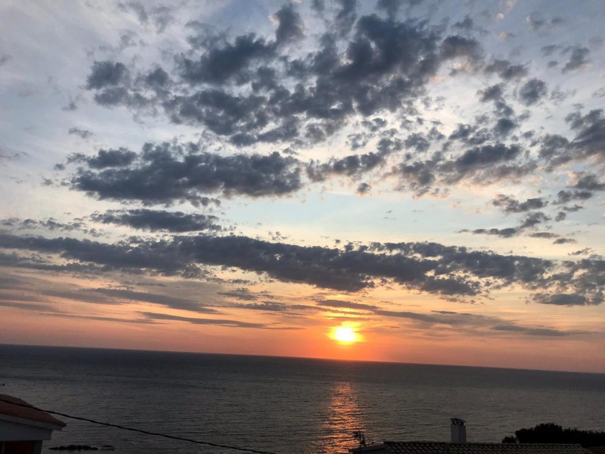 Apartment Sea View Llança Zewnętrze zdjęcie