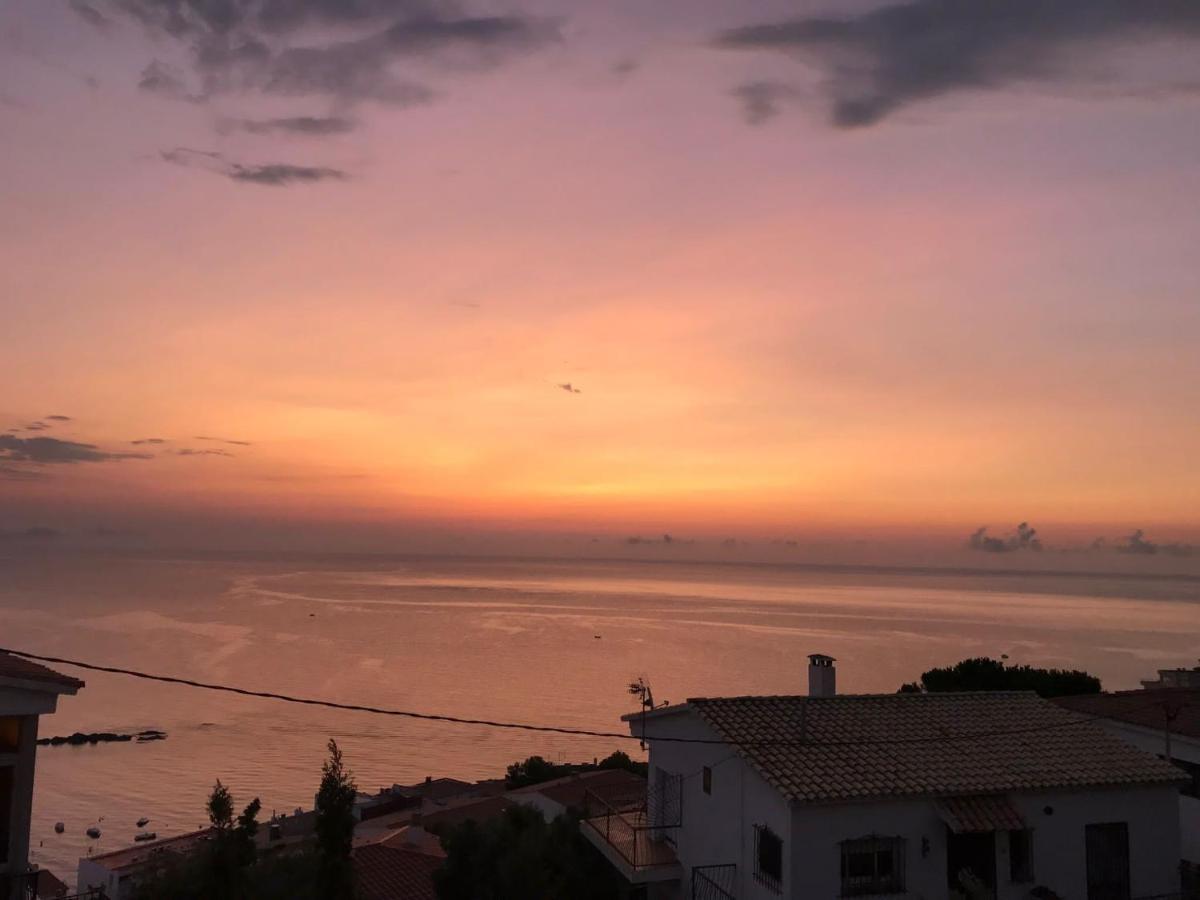 Apartment Sea View Llança Zewnętrze zdjęcie